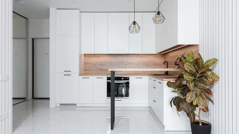 Teklif öncesi netleştirilen minimalist bir mutfak tasarımı örneği